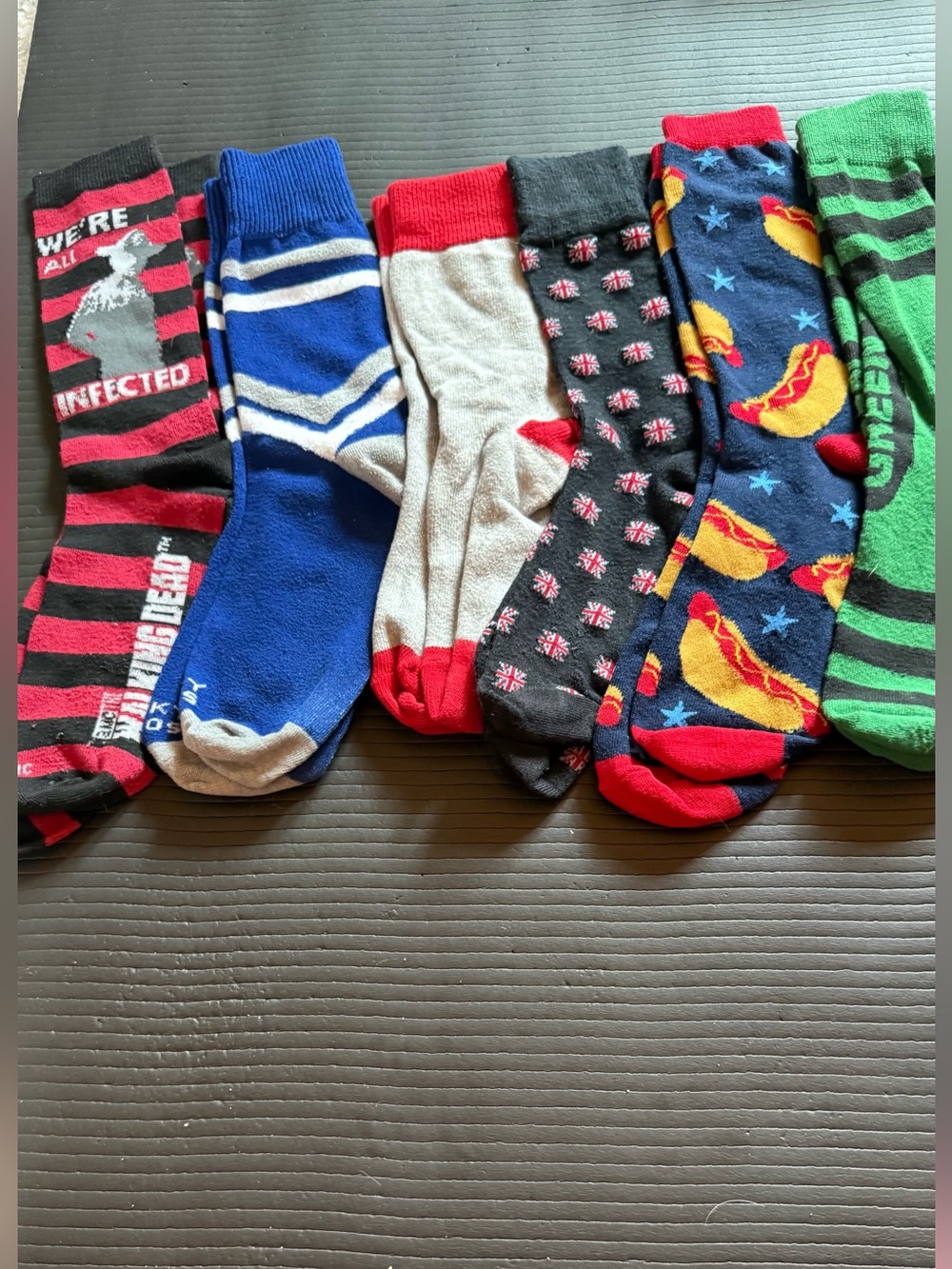 6 Pair of Super Fun Men's Casual Socks